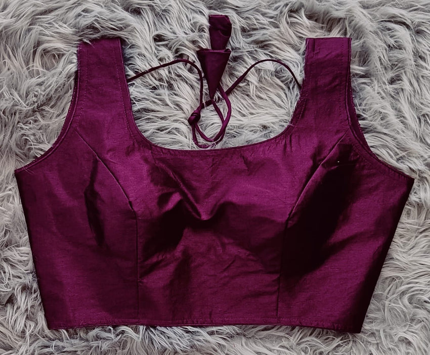 Plan Regular base sleeveless Blouse