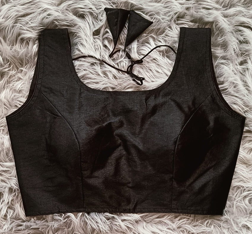 Plan Regular base sleeveless Blouse